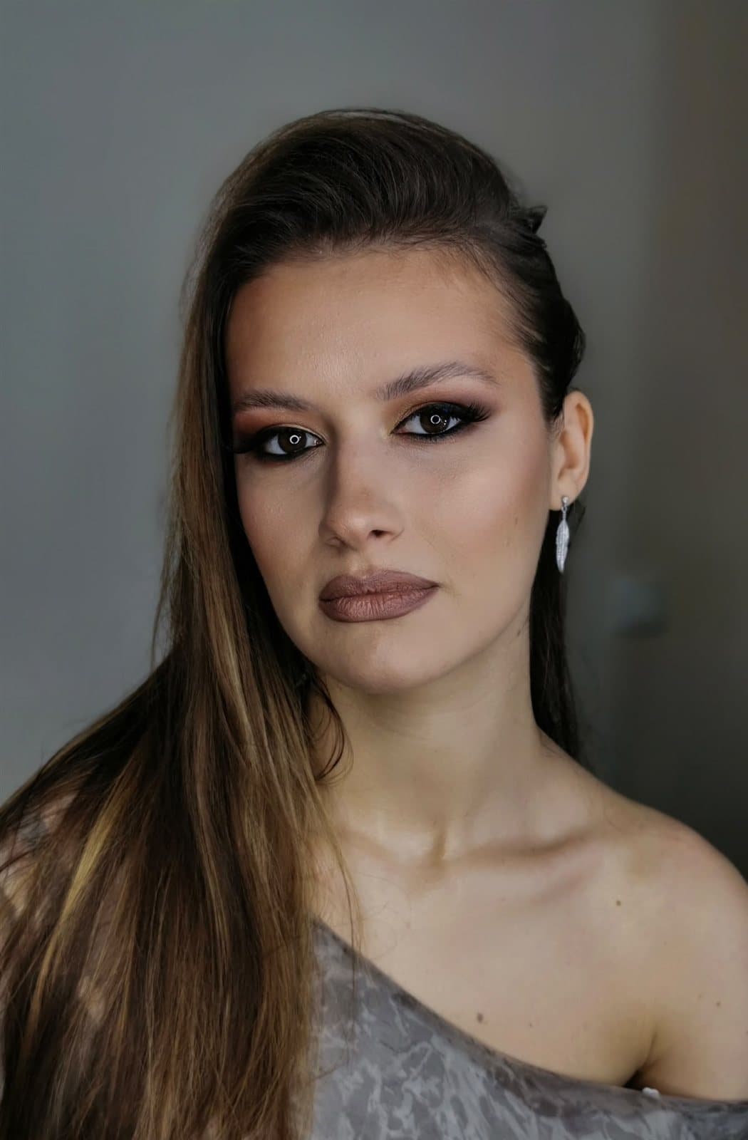 Soft glam make-up by Alex Beauty Peak